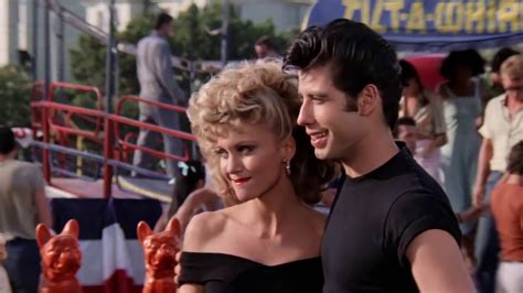 The song grease - Opening credits of Grease (1978) in high quality.Song: Frankie Valli - GreaseFeel free to visit our Facebook fan page:http://www.facebook.com/greaseweb